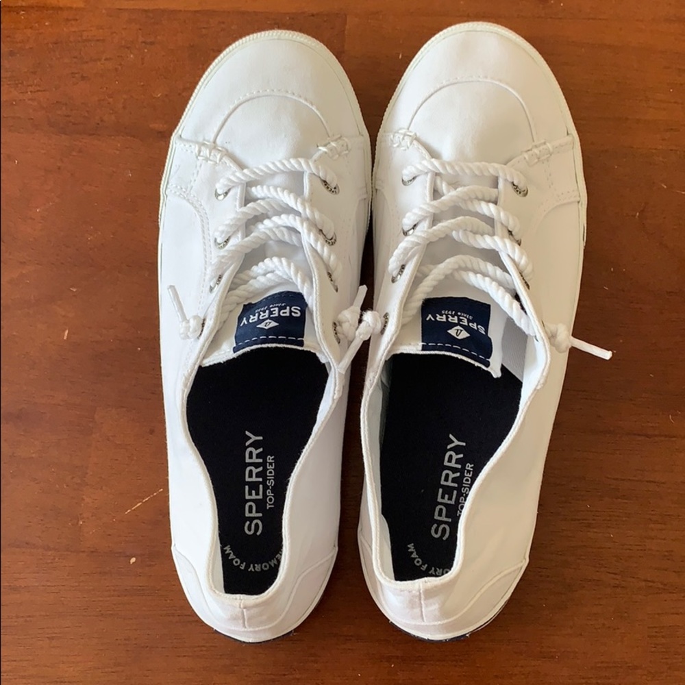 Sperry Women’s Lounge LTT Canvas Sneaker